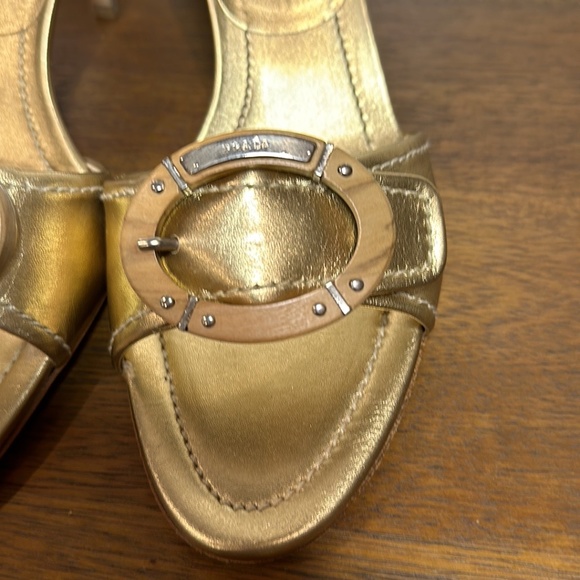 Authentic PRADA size 40 1/2 gold slide heels - Picture 5 of 5